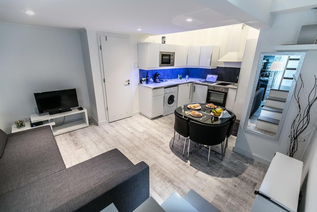 Sleek Minimalist Studio At Inner City Budapest Ngoại thất bức ảnh