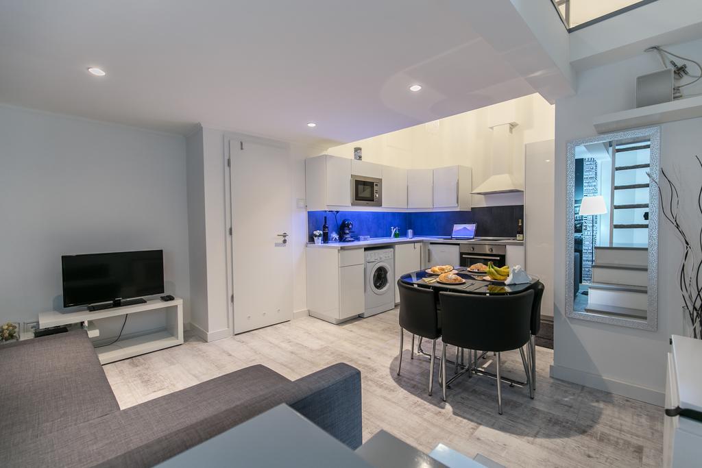Sleek Minimalist Studio At Inner City Budapest Ngoại thất bức ảnh