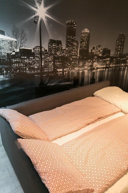 Sleek Minimalist Studio At Inner City Budapest Ngoại thất bức ảnh