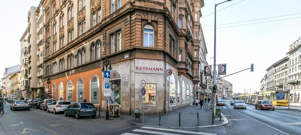 Sleek Minimalist Studio At Inner City Budapest Ngoại thất bức ảnh